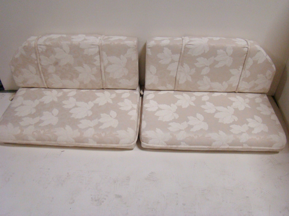 USED RV/MOTORHOME FURNITURE 4 PIECE DINETTE CUSHION SET (IVORY) FOR SALE